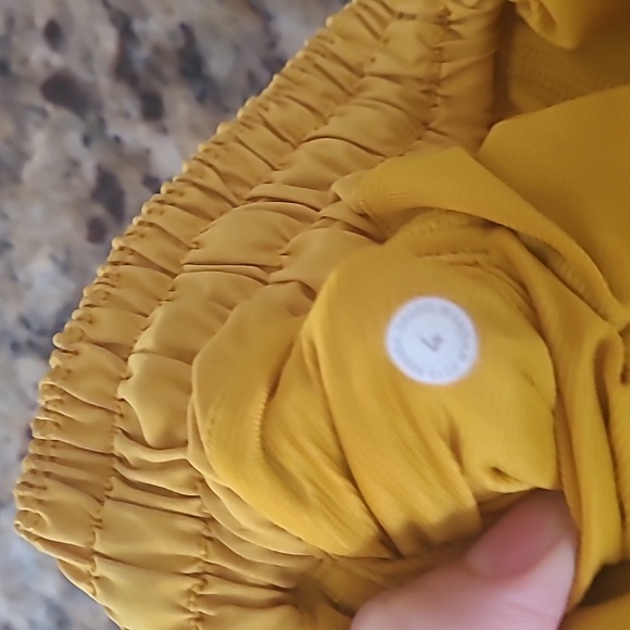 Lululemon Hotty Hot Shorts - Picture 5 of 5